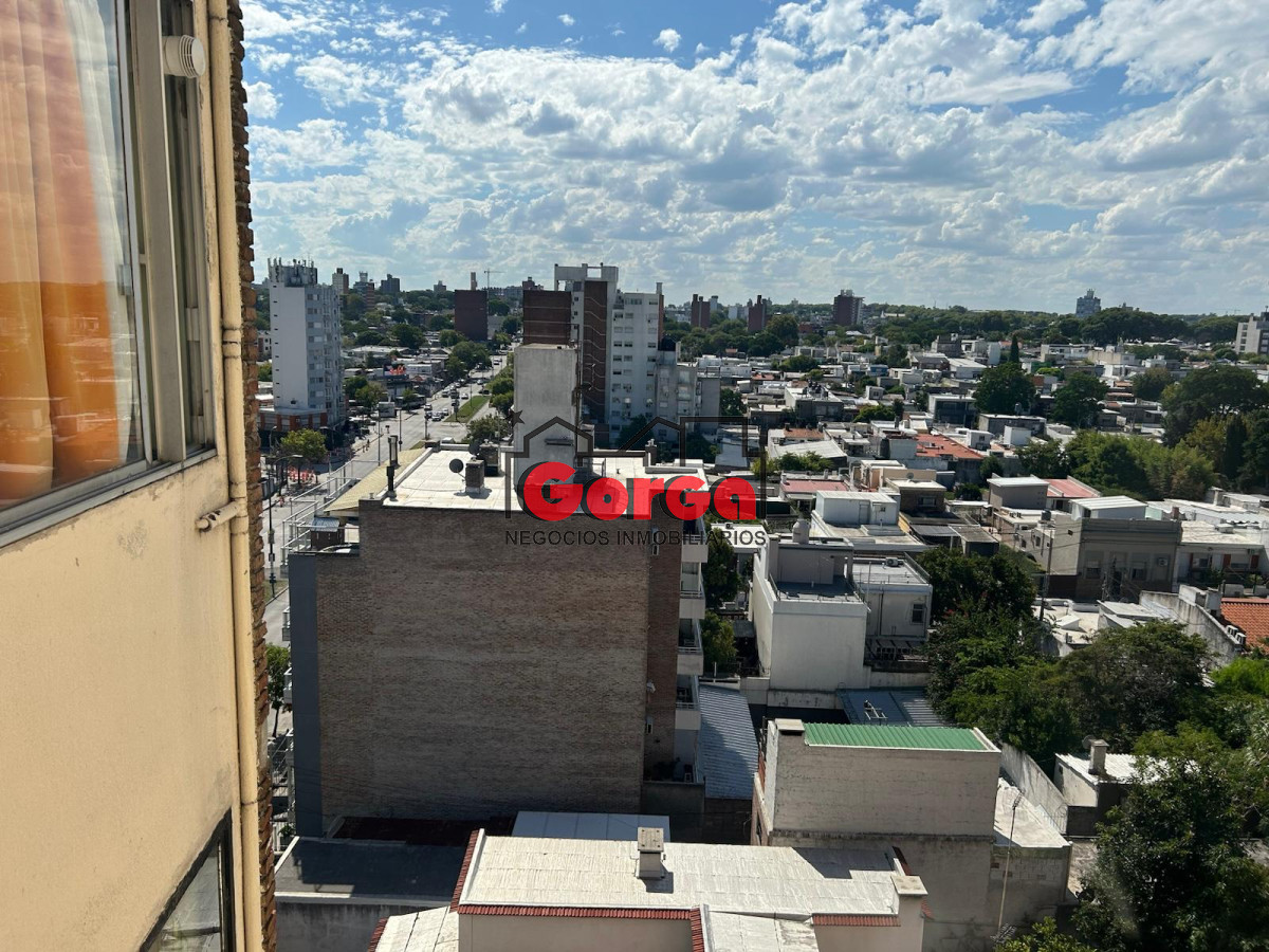 Apartamento ID.477 - A pocas cuadras de la Rambla, sobre J. Batlle y Ordóñez y Marco Aurelio