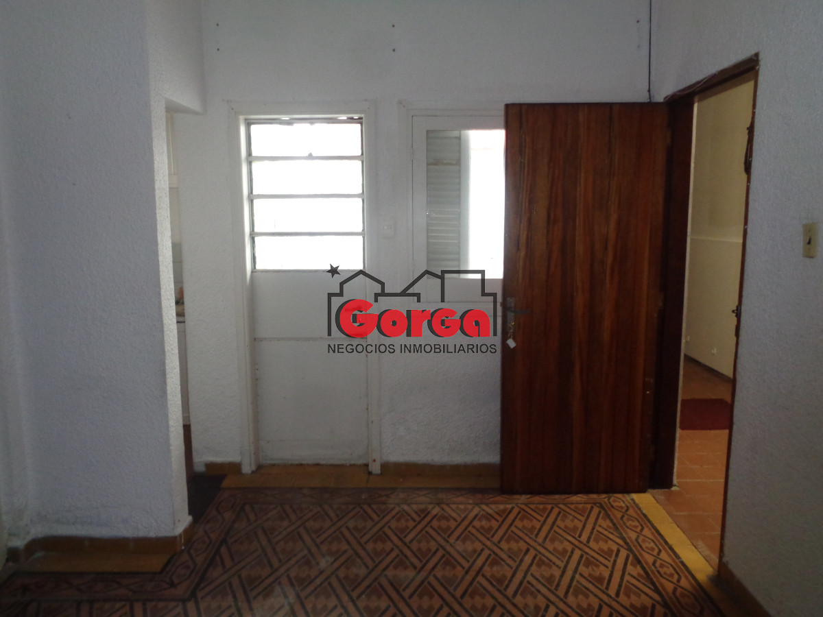 Apartamento ID.521 - Sobre San Martín, apartamento alquilado, para inversión. 