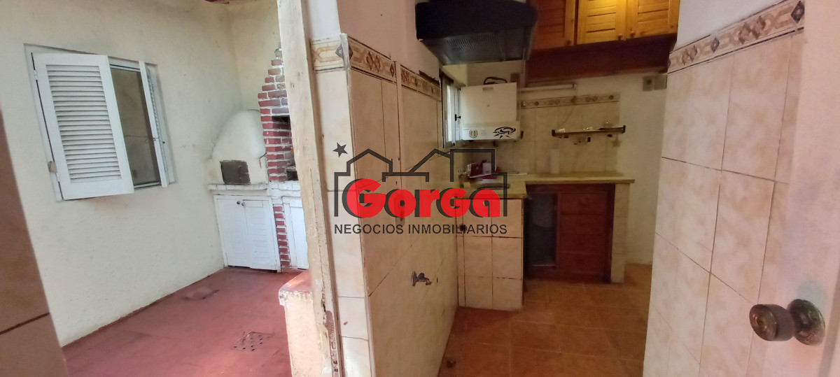 Apartamento ID.45 - Hnos Gil y Suárez. Precioso punto, dos dormitorios con patio. Muy luminoso.