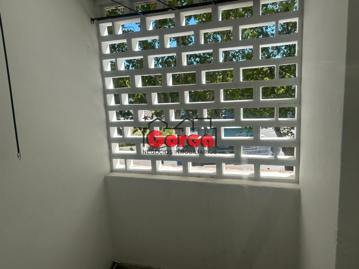 Apartamento ID.25 - A nuevo! Apto al frente de 3 dormitorios en zona Prado
