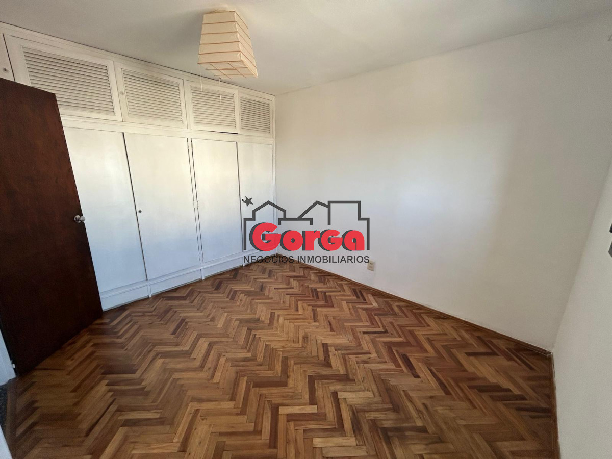 Apartamento ID.477 - A pocas cuadras de la Rambla, sobre J. Batlle y Ordóñez y Marco Aurelio