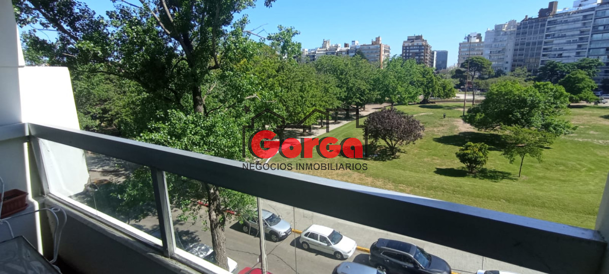 Apartamento ID.444 - Excelente punto! A pasos de la Rambla 
