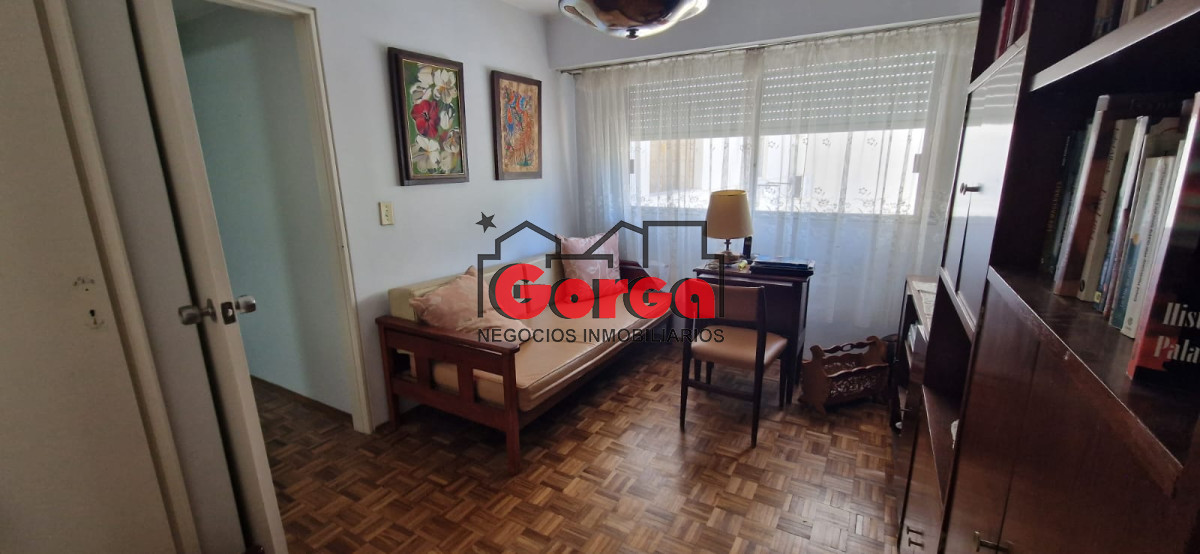Apartamento ID.444 - Excelente punto! A pasos de la Rambla 