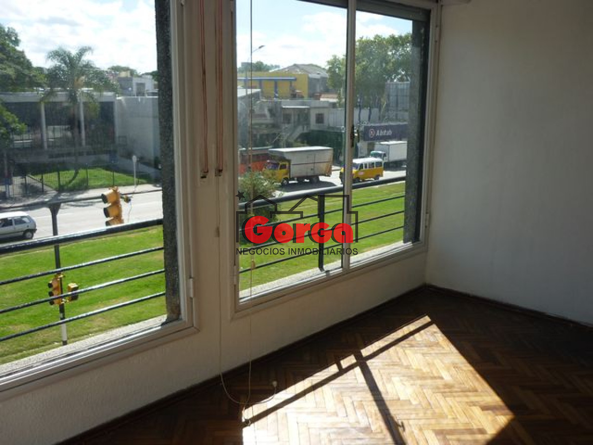 Apartamento ID.533 - Sobre Avda Italia casi Av Luis A. de Herrera 
