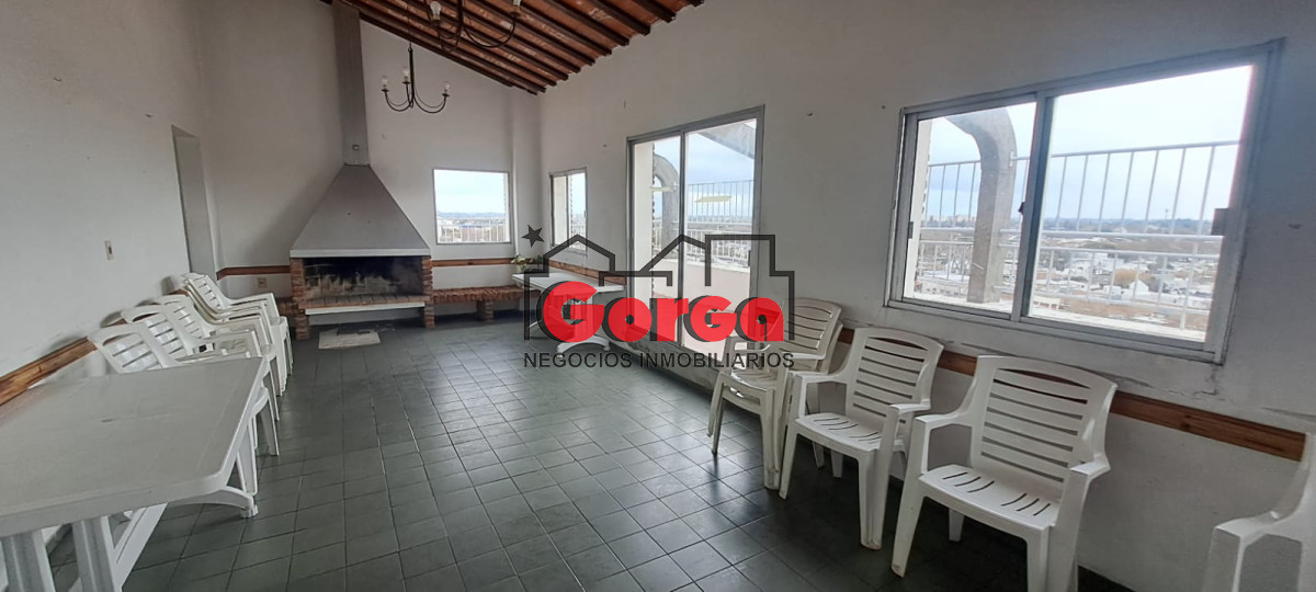 Apartamento ID.519 - Apartamento sobre Br Artigas esquina San Martín