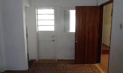 Sobre San Martín, apartamento alquilado, para inversión.