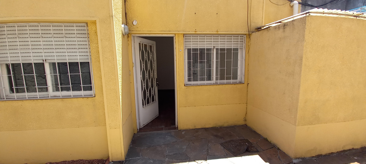Apartamento sobre Ramón del Valle Inclán esquina Blandengues
