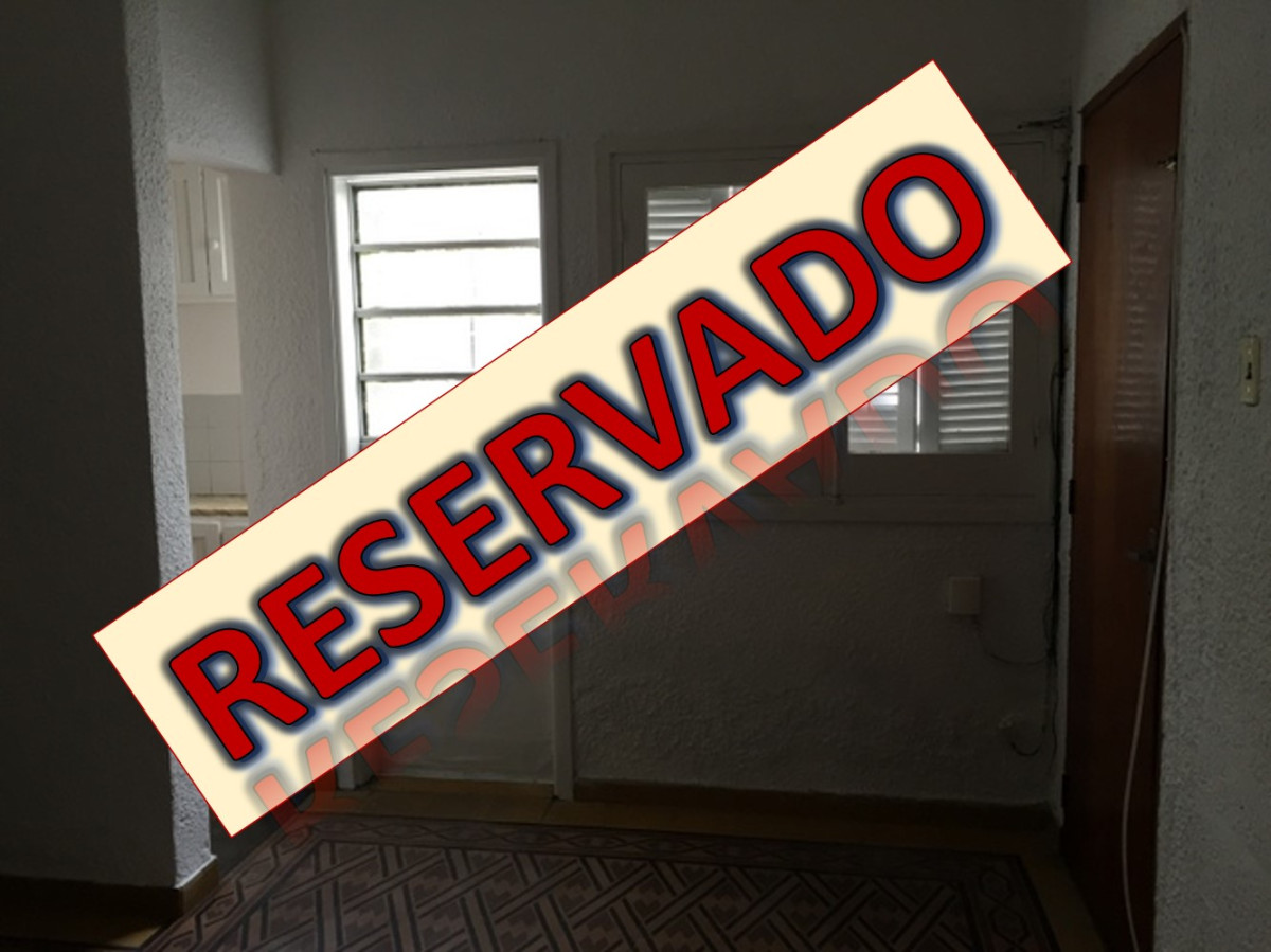 Sobre San Martín, apartamento alquilado, para inversión. 
