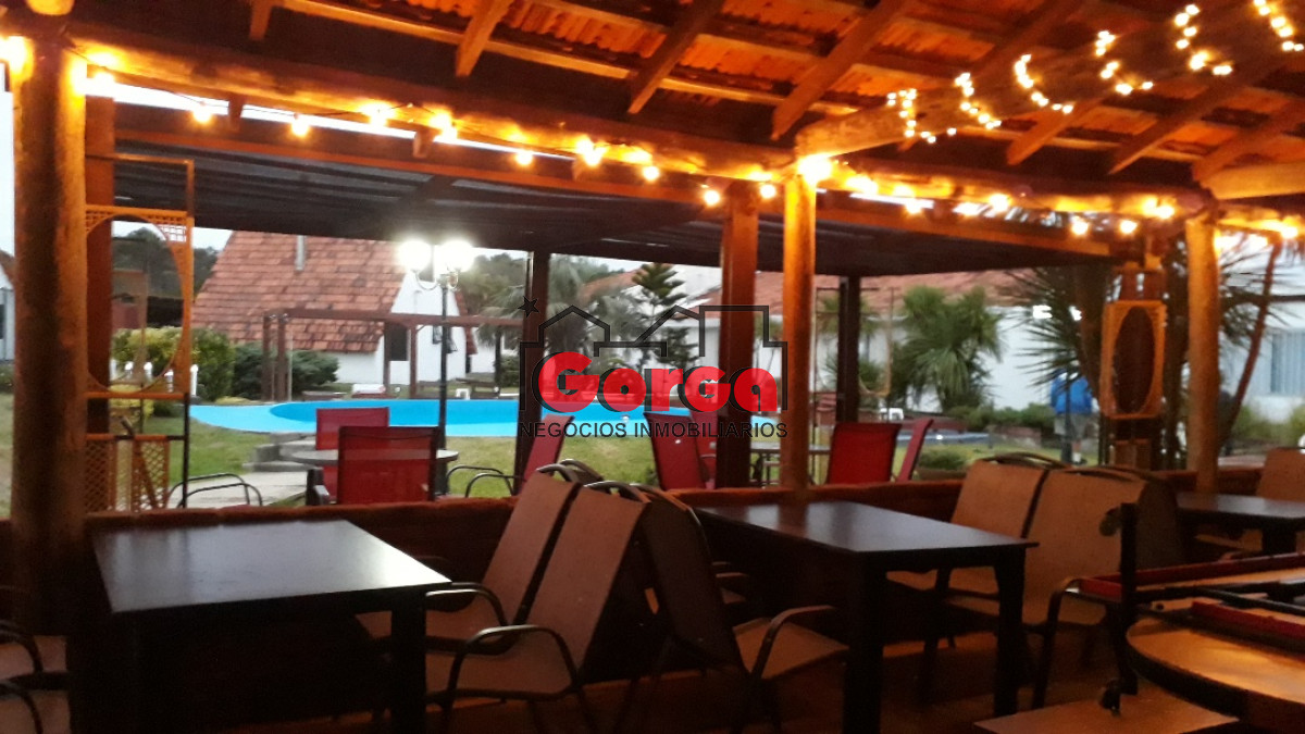 Casa ID.30 - Excelente complejo turístico, cuenta con hotel, cabañas independientes, piscinas y barbacoa.