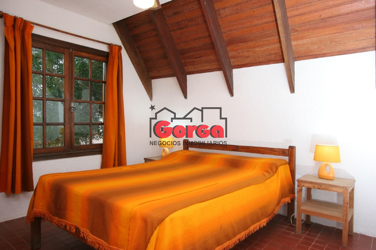 Casa ID.30 - Excelente complejo turístico, cuenta con hotel, cabañas independientes, piscinas y barbacoa.