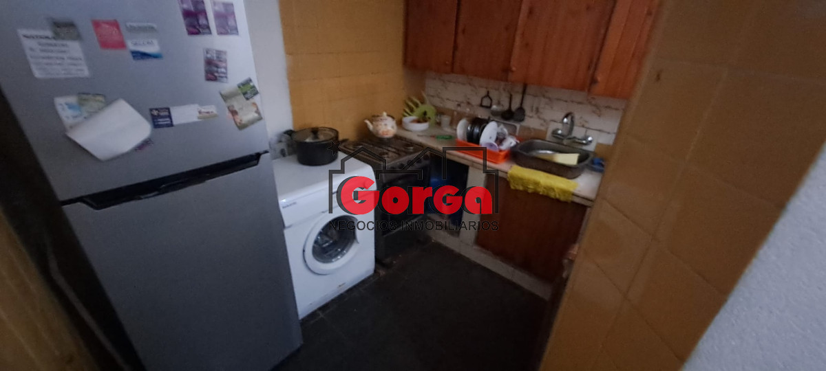 Casa ID.19 - A dos cuadras de Garibaldi y a metros de Arenal Grande. Zona con buenos servicios
