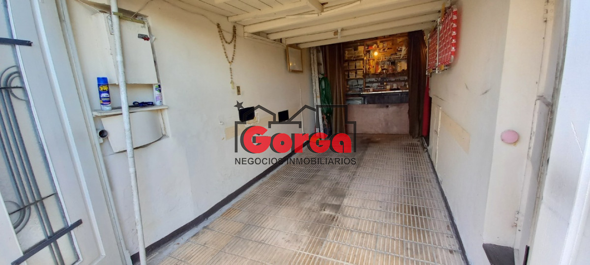 Casa ID.7 - Próx. Nuevo Centro, amplio metraje con 4 dormitorios, 3 baños, azotea con parrillero y garaje