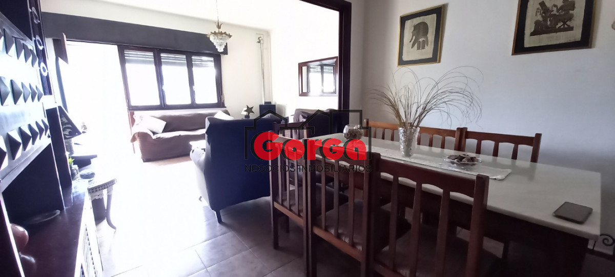 Casa ID.7 - Próx. Nuevo Centro, amplio metraje con 4 dormitorios, 3 baños, azotea con parrillero y garaje
