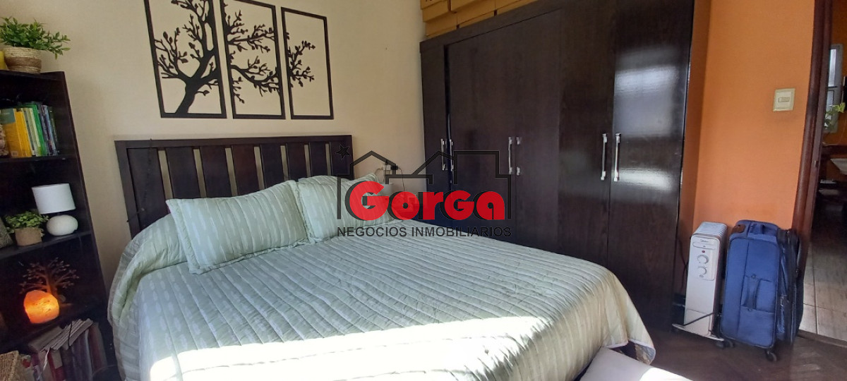 Casa ID.7 - Próx. Nuevo Centro, amplio metraje con 4 dormitorios, 3 baños, azotea con parrillero y garaje