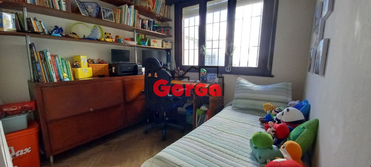 Casa ID.7 - Próx. Nuevo Centro, amplio metraje con 4 dormitorios, 3 baños, azotea con parrillero y garaje