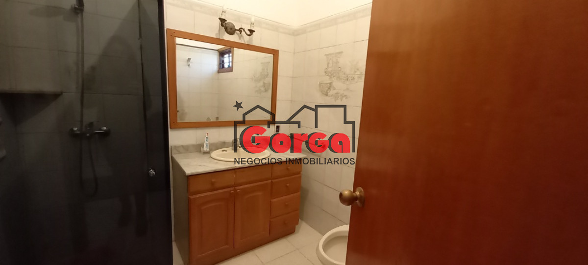 Casa ID.5 - Lista para entrar, Gualeguay casi Herrera. Lista para entrar. 