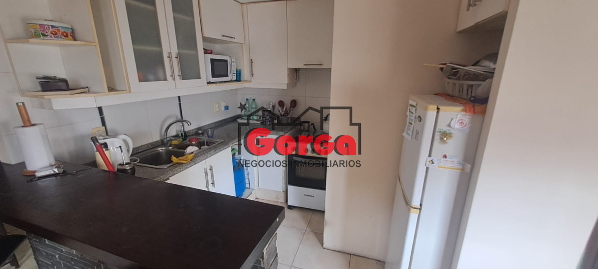 Casa ID.402 - Casa esquina, Domingo Aramburú y Martín C. Martínez
