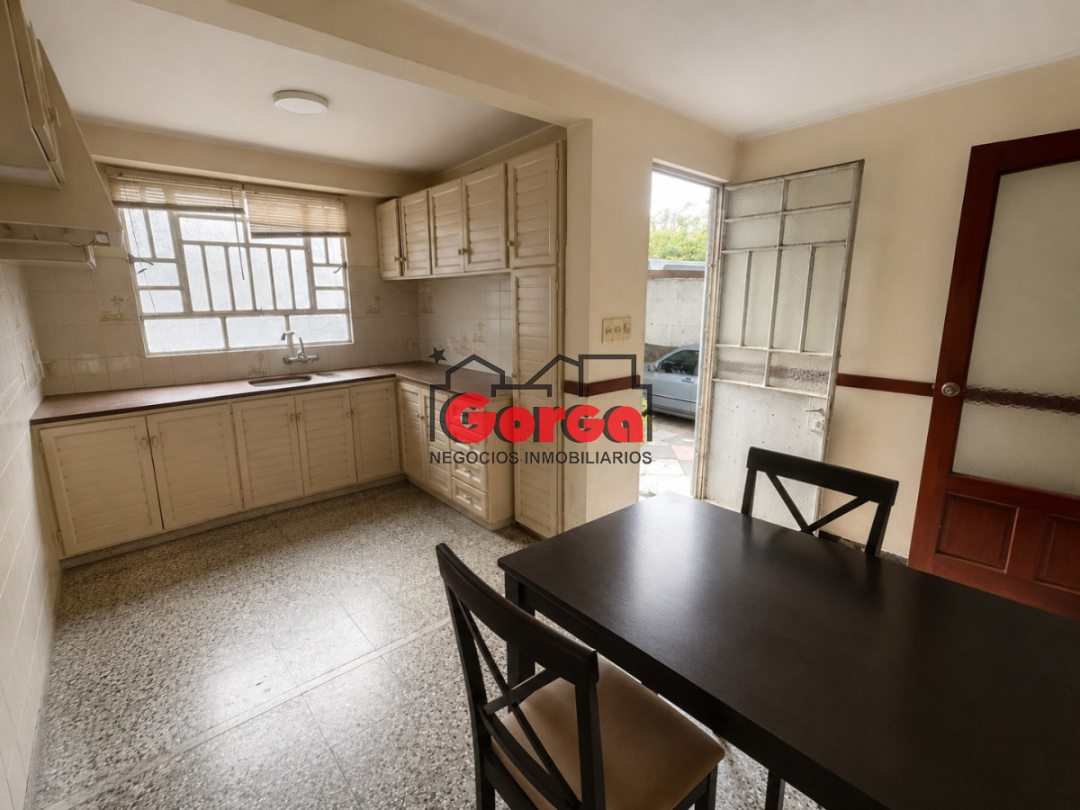 Casa ID.591 - Oportunidad en Jacinto Vera, a cuadra y media de Br. Artigas