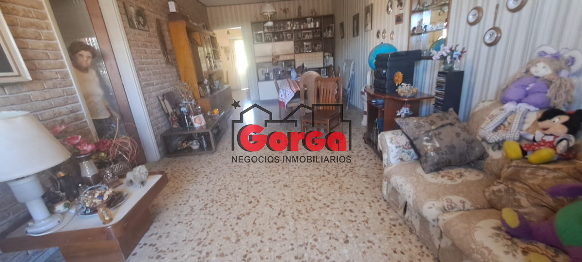 Casa ID.452 - Hermosa casa sobre Islas Canarias esq Castro