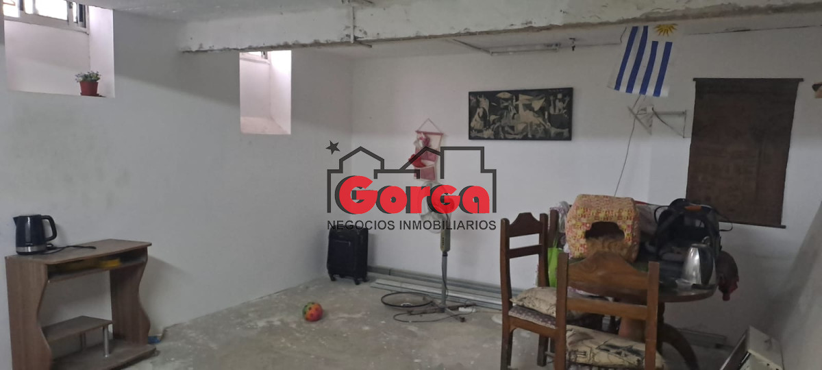 Casa ID.402 - Casa esquina, Domingo Aramburú y Martín C. Martínez