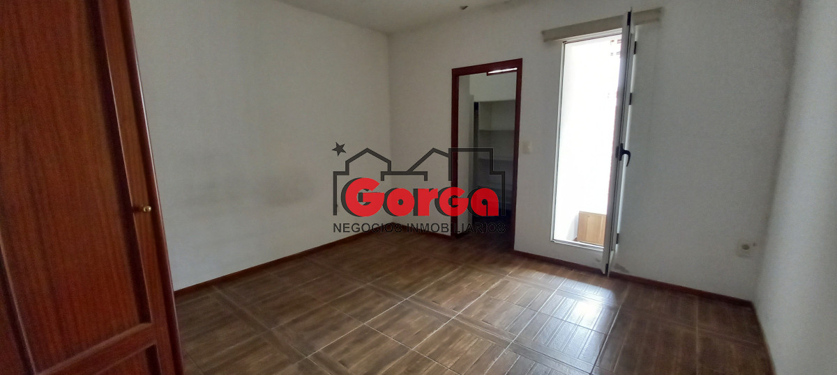 Casa ID.511 - Casa en planta baja, próx a Corrales y Varela