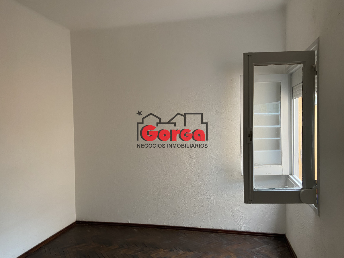 Casa ID.532 - Casa en Alquiler 2 dorm con gge 2 autos 