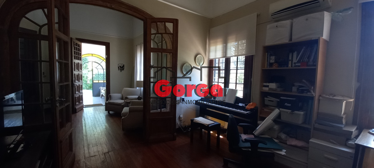 Casa ID.386 - Hermosa casa sobre Castro