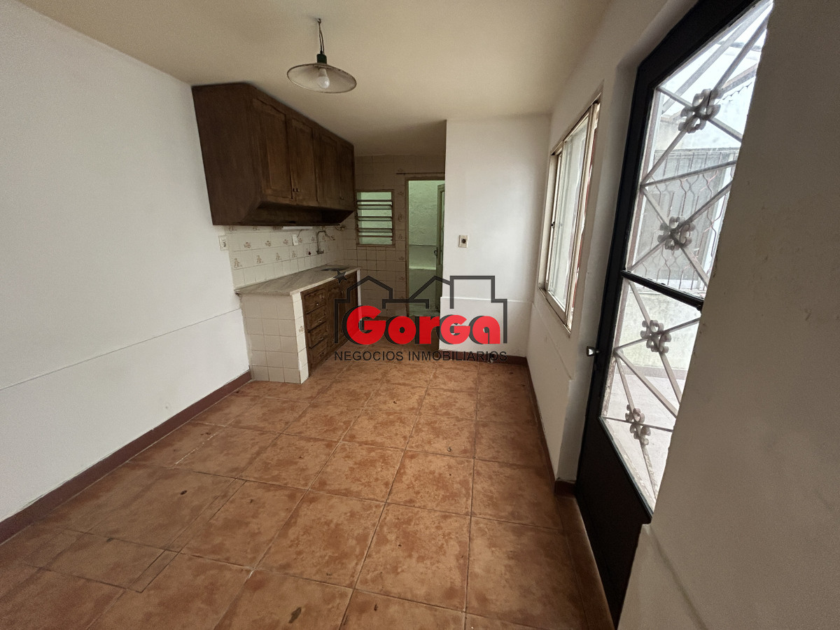 Casa ID.530 - Dos casas en un mismo padrón sobre Duque de los Abruzzos