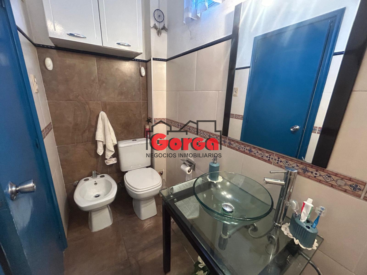 Casa ID.599 - Muy linda! Ideal para dos familias o renta