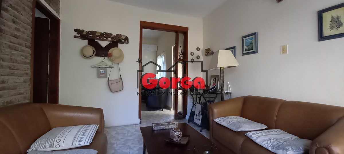 Casa ID.483 - Hermosa casa en Carrasquito de Canal 5, Juan Cabal y Arrieta