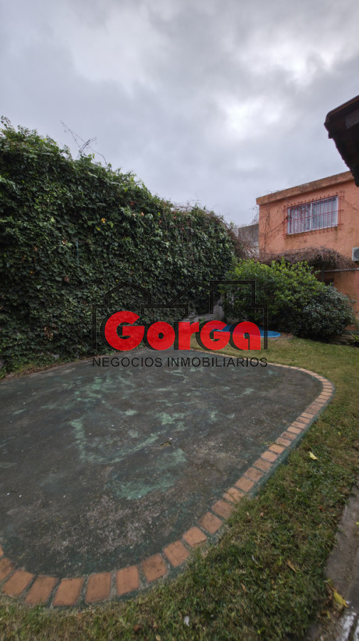 Casa ID.598 - Exclusiva en la zona, próx. a Nuevo Centro Shopping