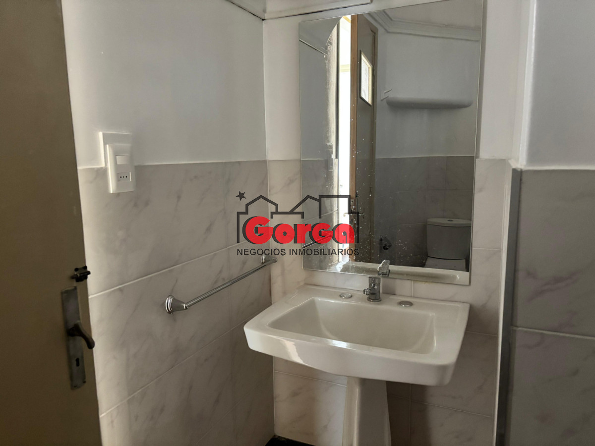 Casa ID.559 - Sobre Magested casi Avda San Martín 