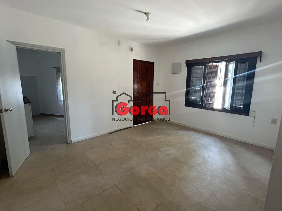 Casa ID.478 - Oportunidad! Casa en zona con todos los servicios brindando comodidades en el día a día