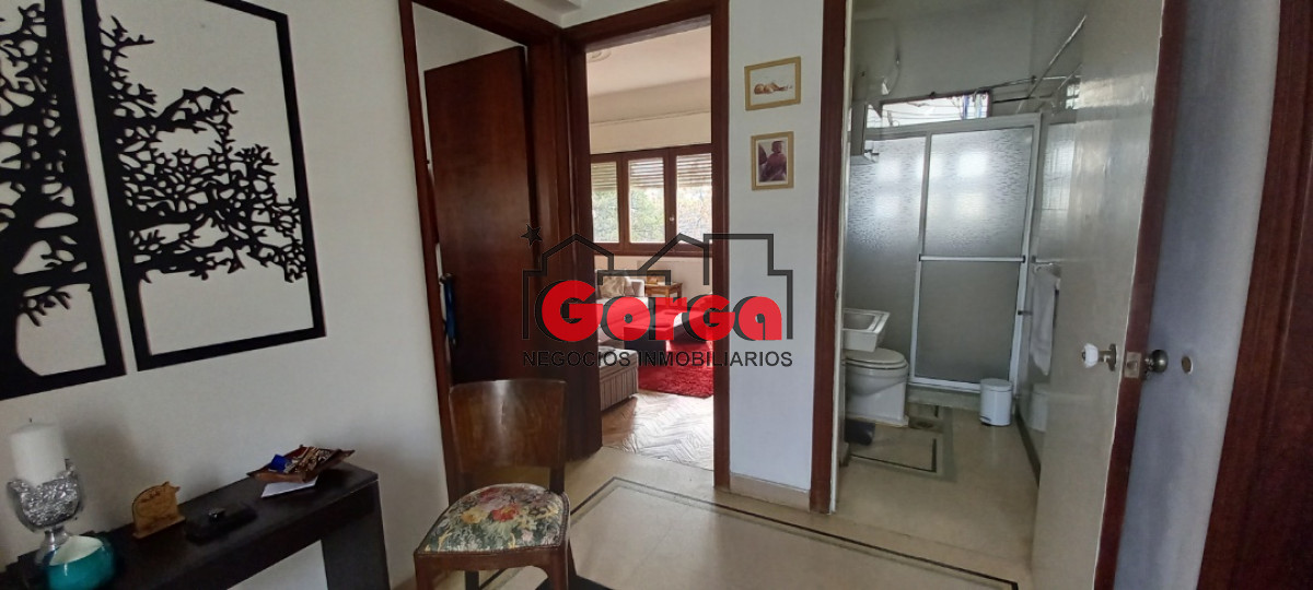 Casa ID.29 - Sólida construcción en dos plantas. Ideal empresa o dos familias.