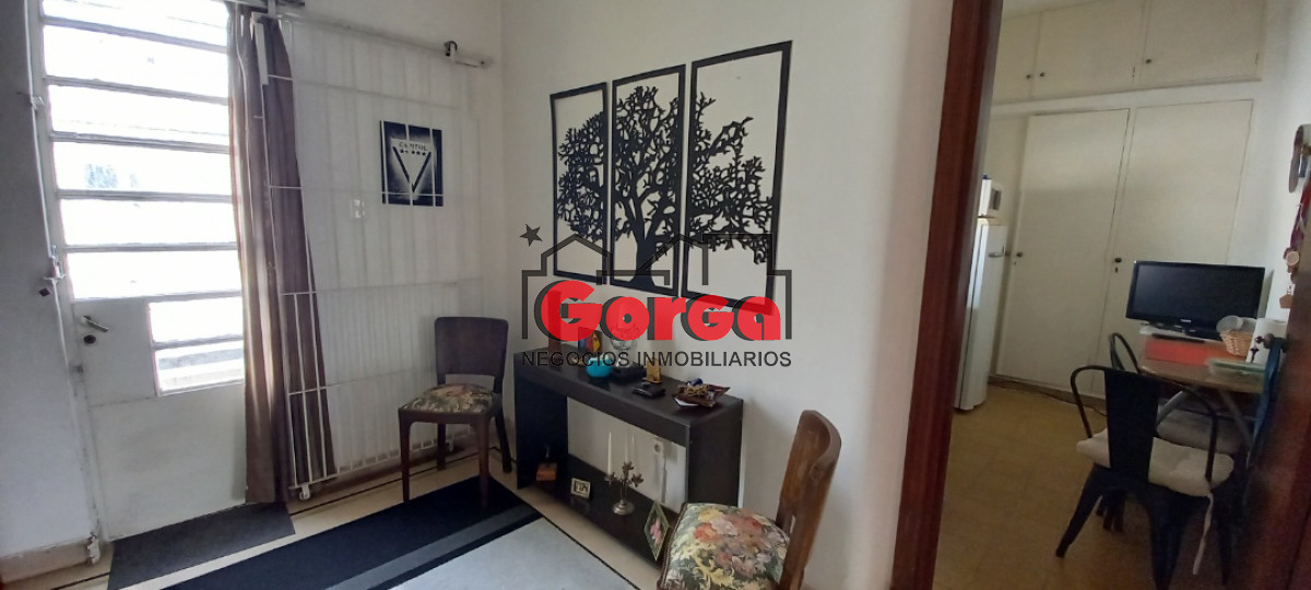 Casa ID.29 - Sólida construcción en dos plantas. Ideal empresa o dos familias.
