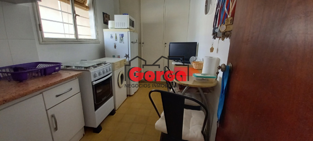 Casa ID.29 - Sólida construcción en dos plantas. Ideal empresa o dos familias.