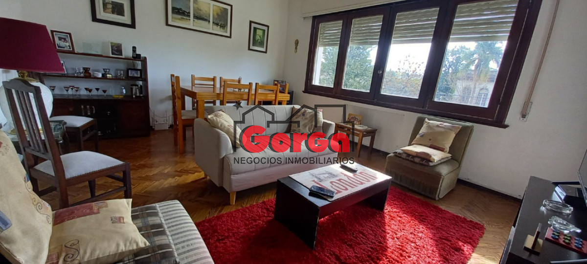Casa ID.29 - Sólida construcción en dos plantas. Ideal empresa o dos familias.