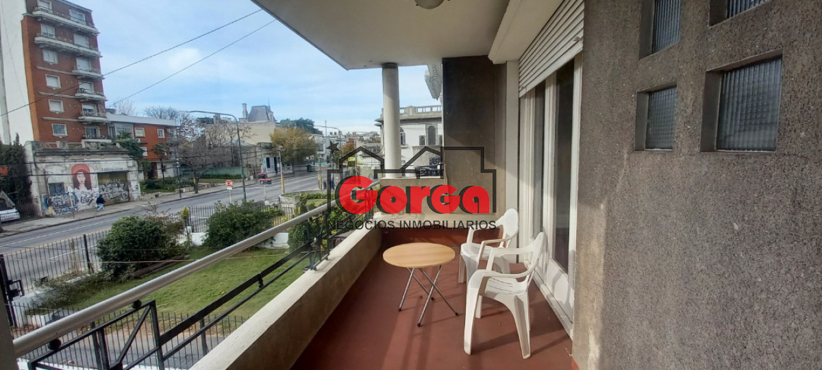 Casa ID.29 - Sólida construcción en dos plantas. Ideal empresa o dos familias.