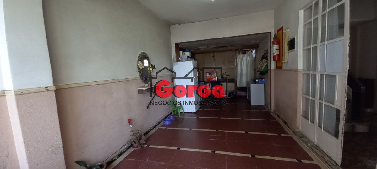 Casa ID.62 - Sobre Br Artigas y Pando, excelente construcción! 