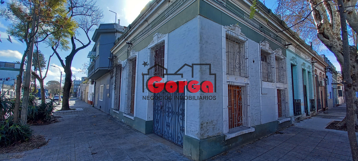Casa ID.523 - Casa esquina sobre Marcelino Sosa y Antonio Machado