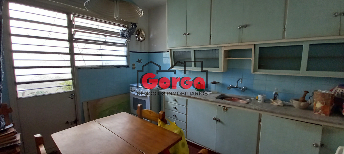 Casa ID.390 - Muy lindo dúplex en Chiavari y Herrera. Excelente punto!