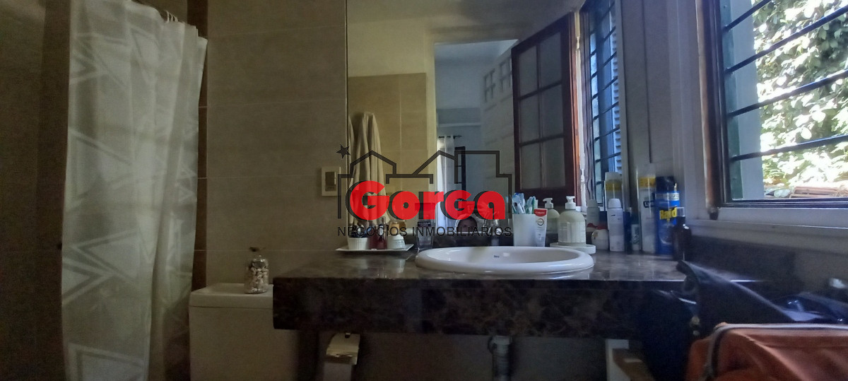 Casa ID.386 - Hermosa casa sobre Castro