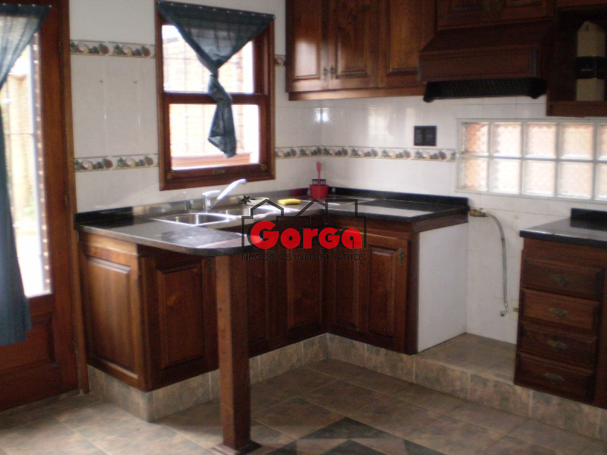 Casa ID.565 - Sobre Carabelas casi Fomento 