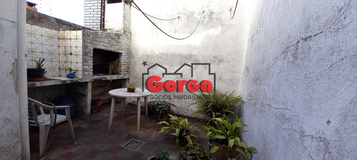 Casa ID.390 - Muy lindo dúplex en Chiavari y Herrera. Excelente punto!
