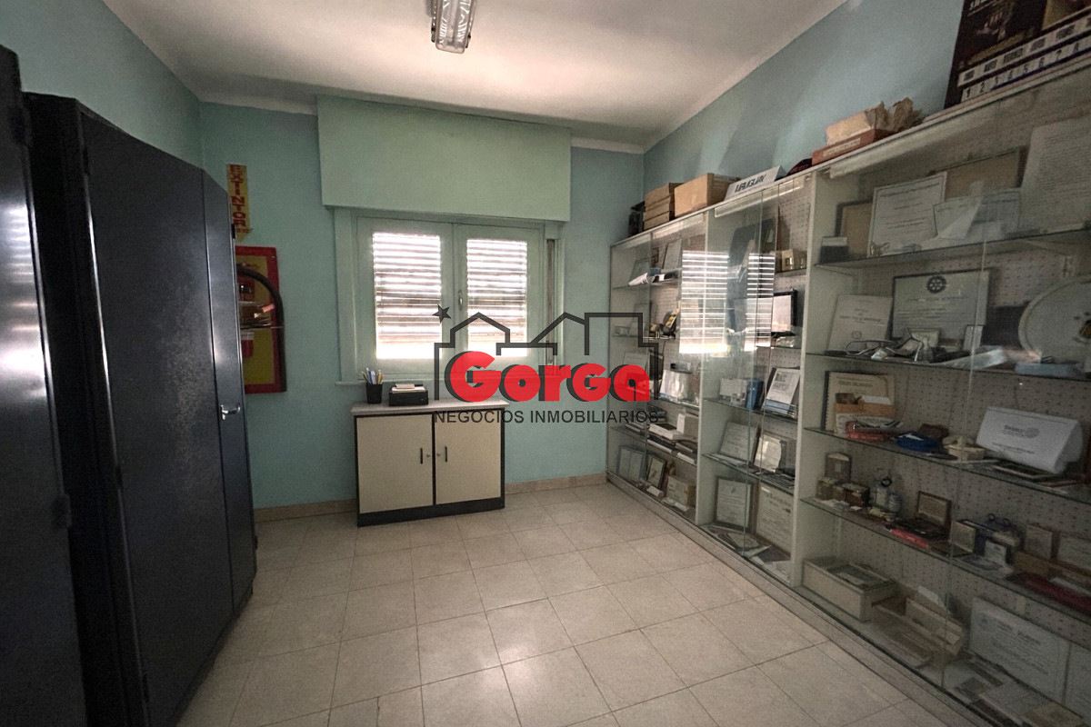 Casa ID.570 - Sobre Br Artigas y Marcelino Sosa, casa en planta alta. 