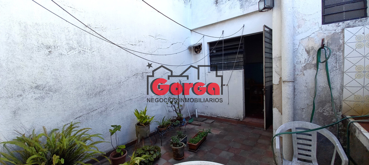 Casa ID.390 - Muy lindo dúplex en Chiavari y Herrera. Excelente punto!