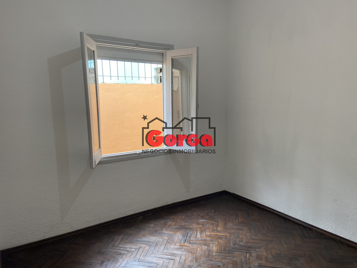Casa ID.532 - Casa en Alquiler 2 dorm con gge 2 autos 