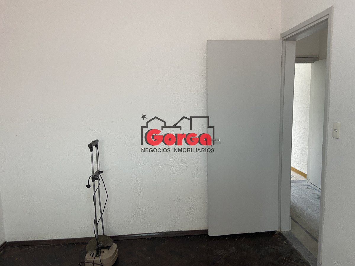 Casa ID.532 - Casa en Alquiler 2 dorm con gge 2 autos 
