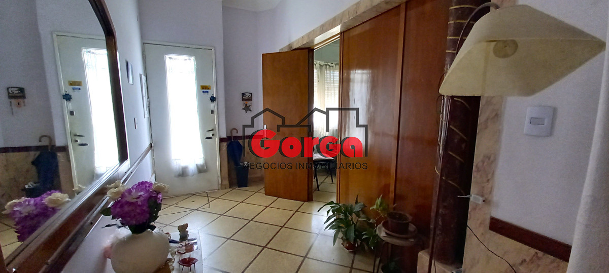 Casa ID.482 - Casa sobre Antonio Machado a 2 cuadras del NuevoCentro