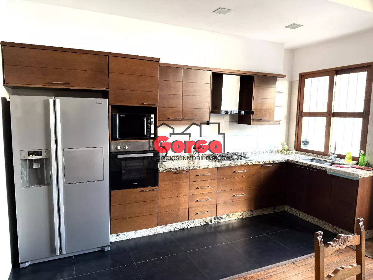 Casa ID.462 - Preciosa y única propiedad sobre Agraciada casi Asencio